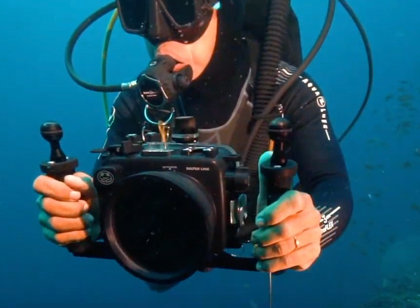 demo video Salted Line underwater housing with dome port and double handle tray